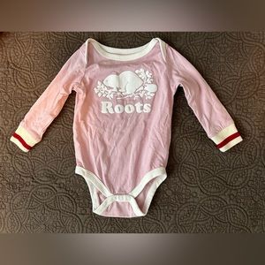 ✨SOLD✨Roots baby 🩷 long sleeve bodysuit NWOT